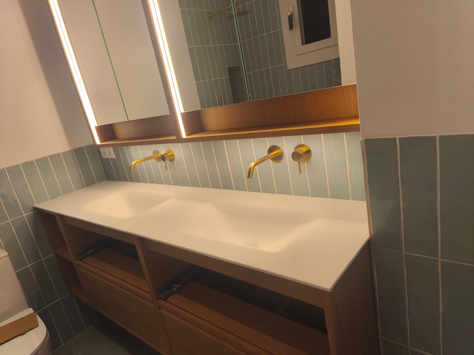 Encimera con doble lavabo